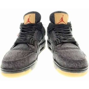 2018
Levi's x Air Jordan 4 Retro 'Denim'